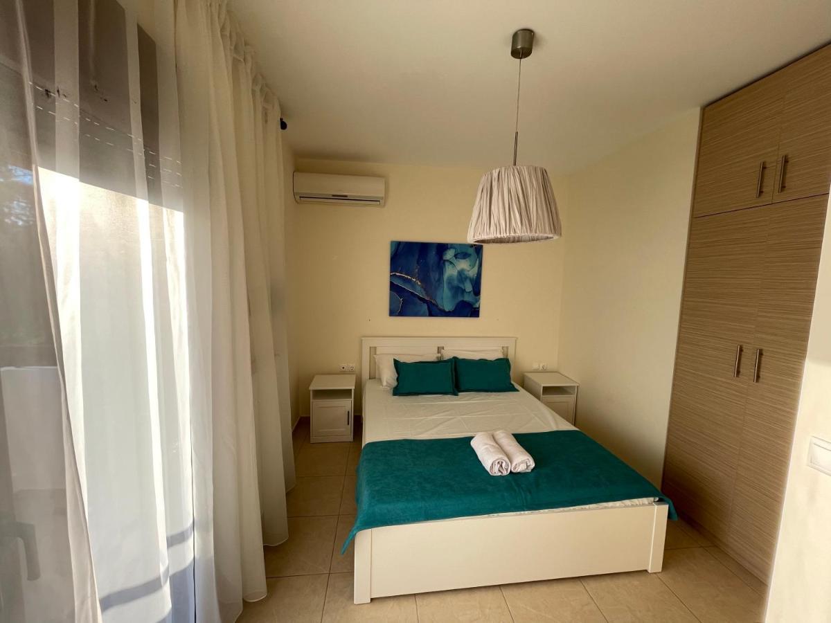 R Lux Villa Nea Kallikrateia Luaran gambar